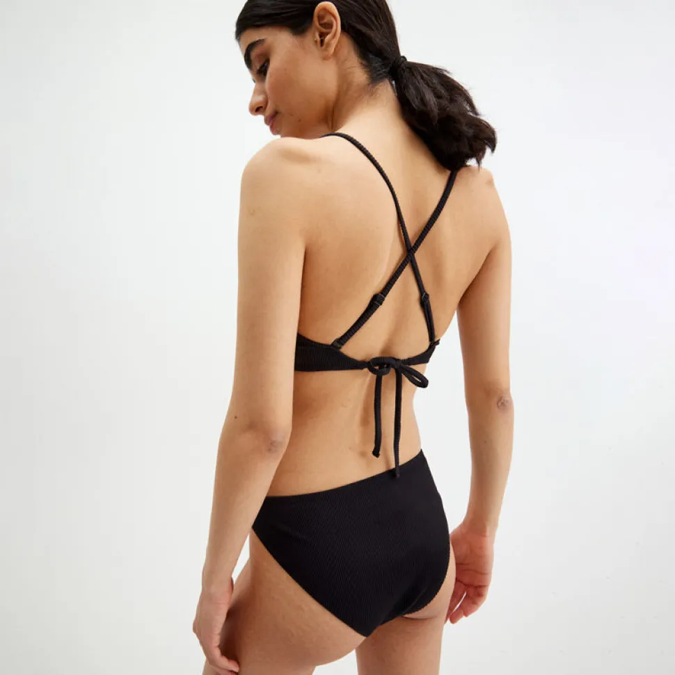 Bikinitruse